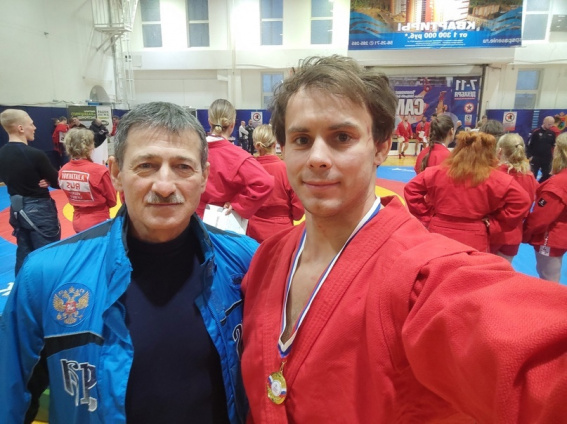 Новгородские спортсмены завоевали восемь наград на окружных соревнованиях по самбо