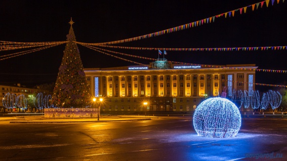В Новогоднюю ночь площадь Победы-Софийская будет огорожена, город будут патрулировать наряды полиции