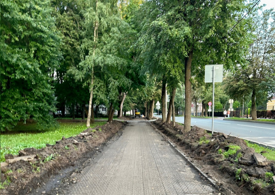 В Великом Новгороде за 9,1 миллиона рублей отремонтируют пять тротуаров