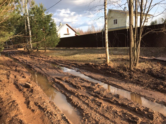 Житель Новгородского района о состоянии дорог: не можем выехать из деревни уже неделю