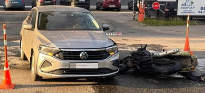 В Великом Новгороде сбили мотоциклиста без водительских прав