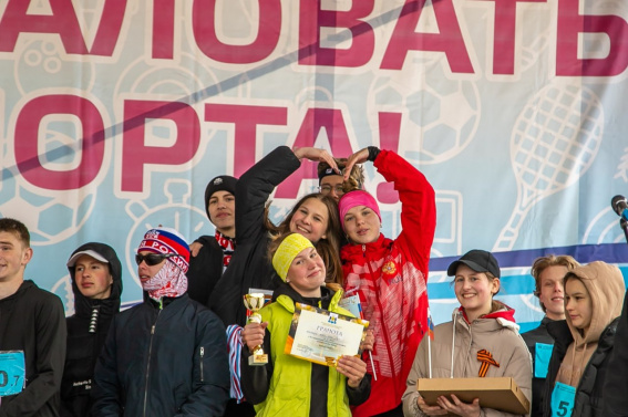 780 новгородцев приняли участие в эстафете в честь Дня Победы