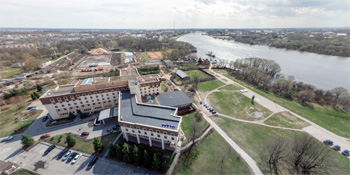 Река Волхов, гостиница "Park Inn Великий Новгород", строительство стадиона "Центральный"