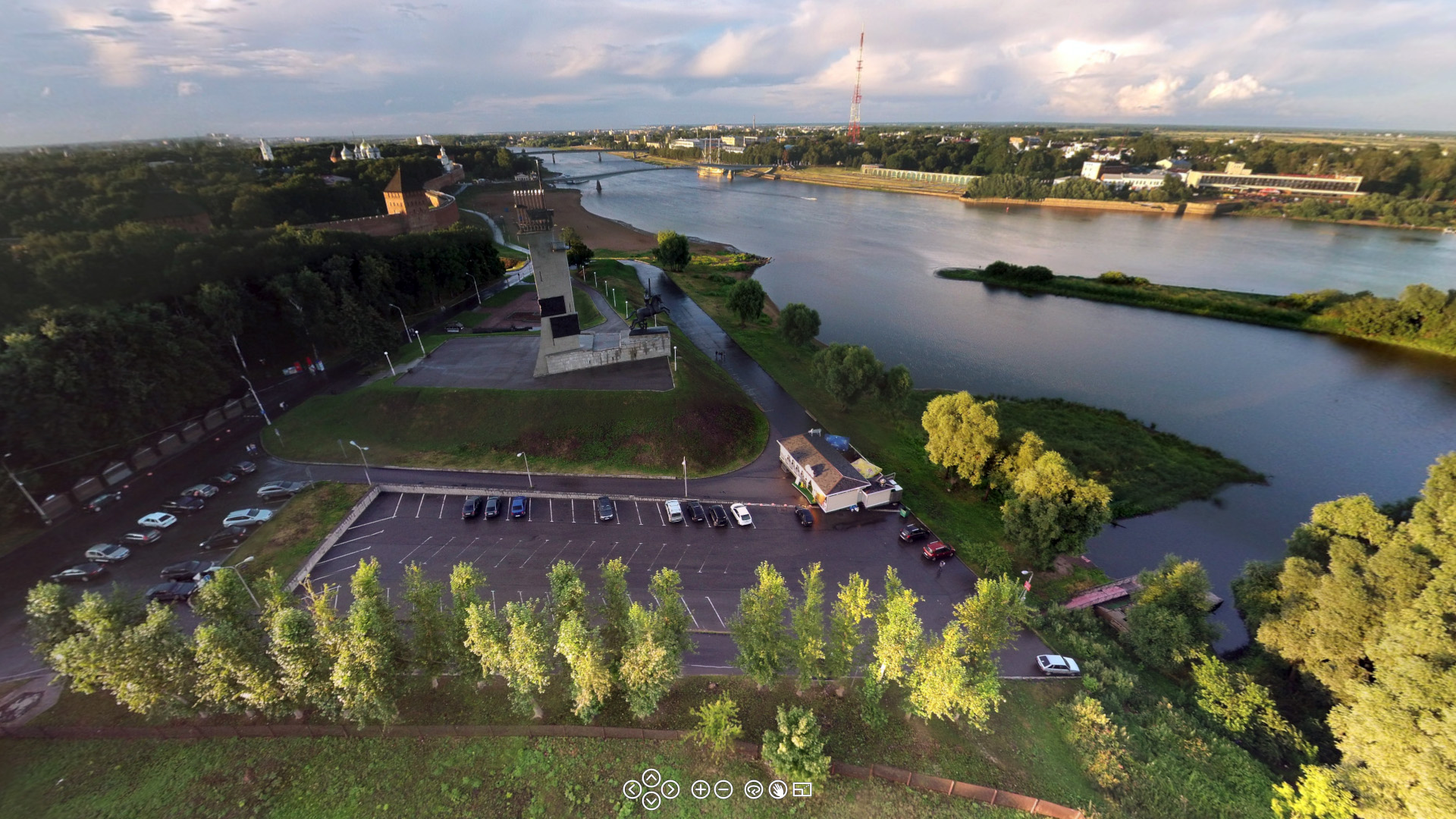 Река в Великом Новгороде