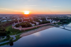Новгородский кремль на закате